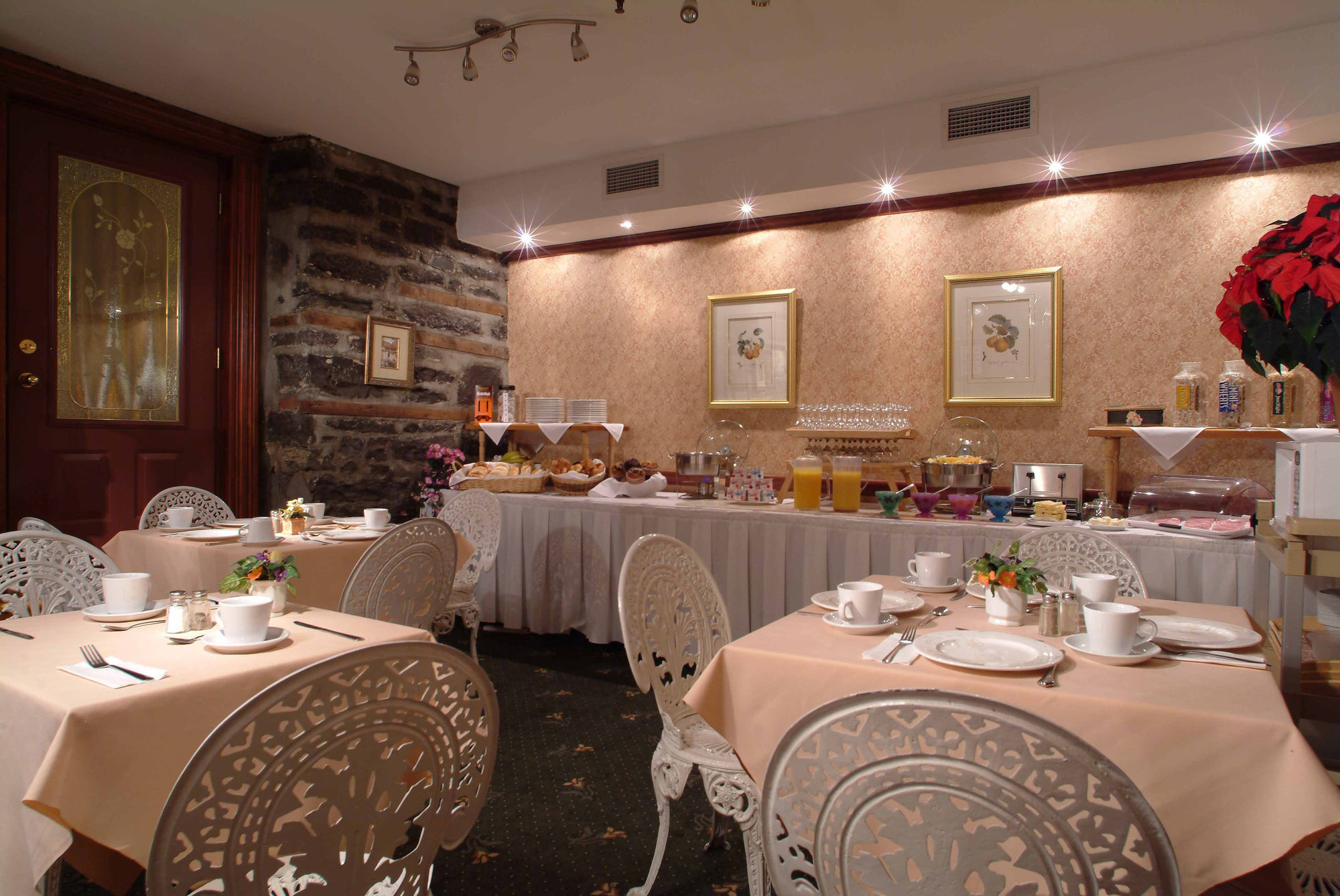 Auberge Le Jardin D'Antoine مونتريال المطعم الصورة