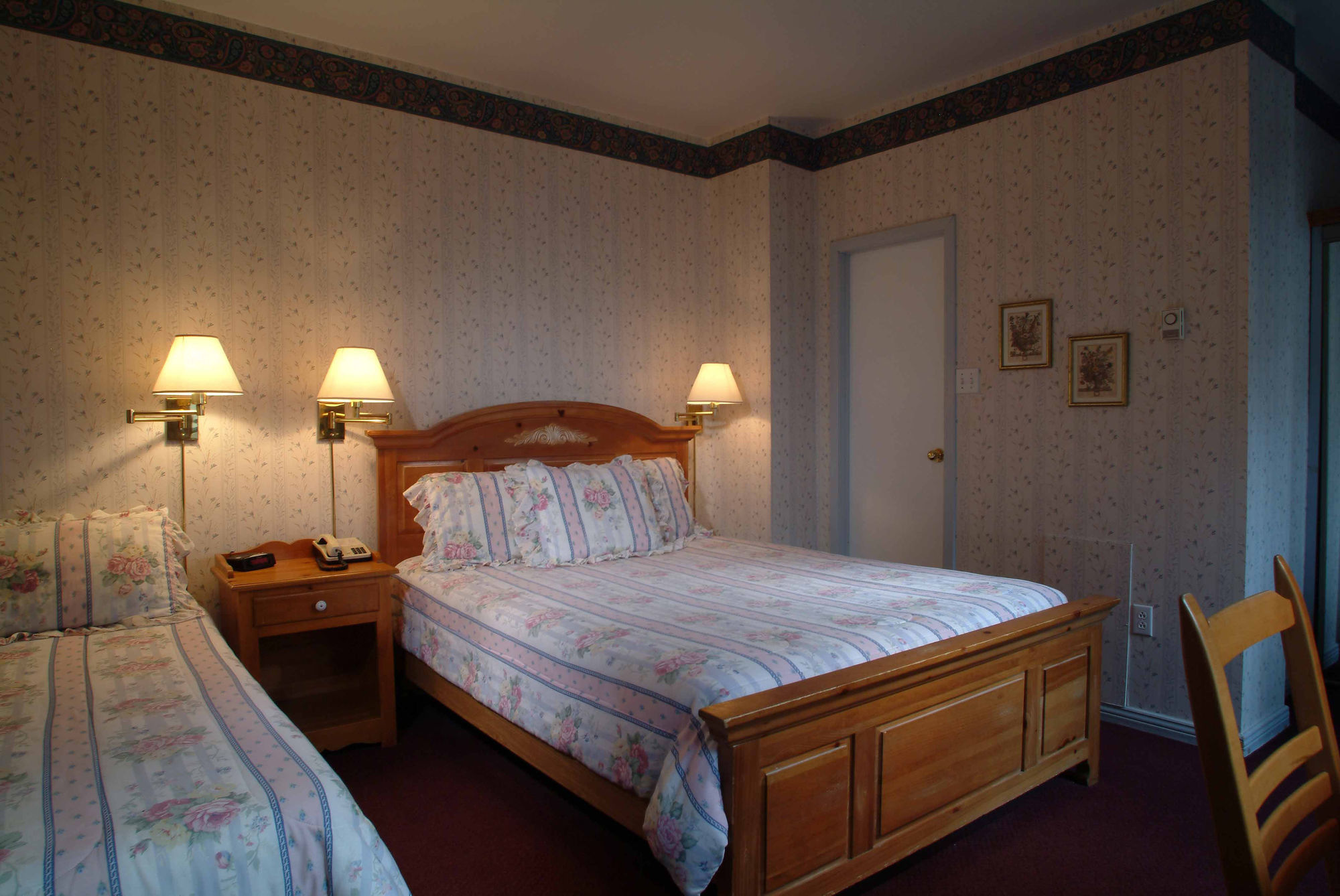 Auberge Le Jardin D'Antoine مونتريال الغرفة الصورة